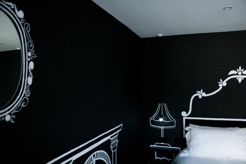 The Blue Door Bed & Breakfast New Quay Стая снимка