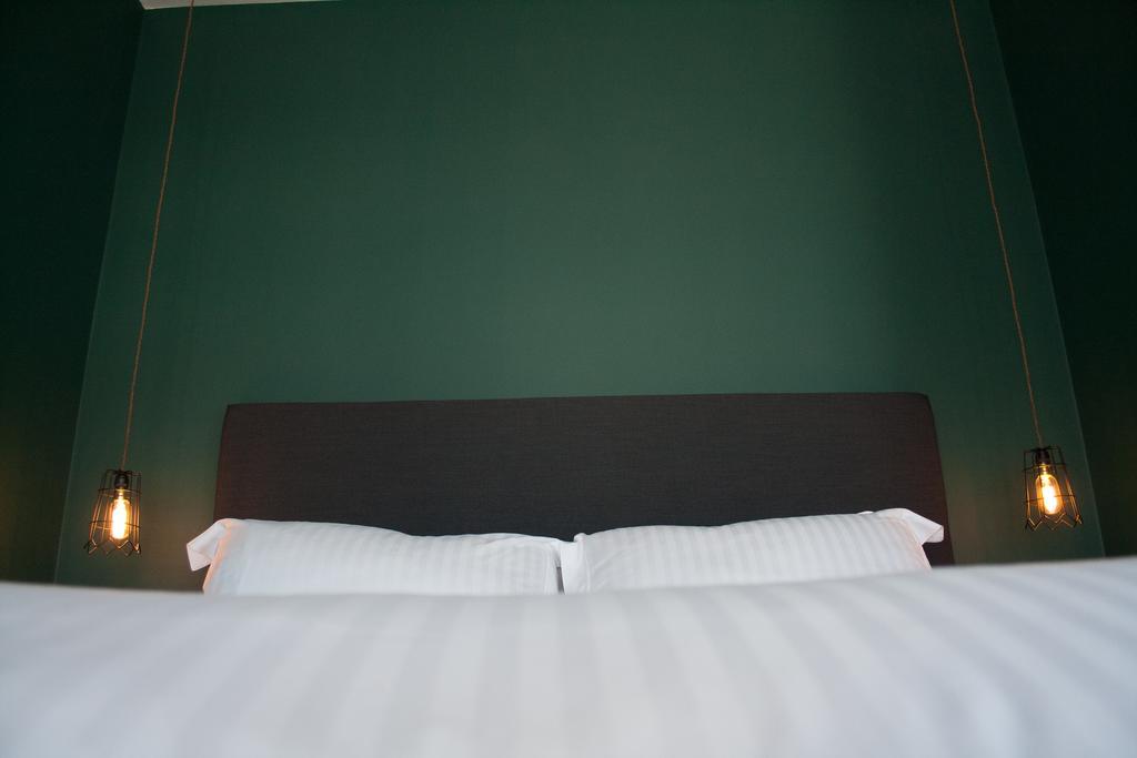 The Blue Door Bed & Breakfast New Quay Стая снимка
